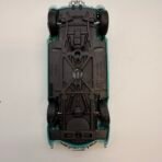 Maisto 1/24 Chevrolet Corvette Convertible Turquoise Cream Diecast Model Car - Image 8