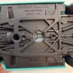 Maisto 1/24 Chevrolet Corvette Convertible Turquoise Cream Diecast Model Car - Image 11