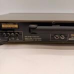 AKAI AT-K02 Vintage FM AM Stereo Tuner Silver Face Made in Japan - Image 9