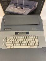 1990s Smith Corona SD 670 Electronic Word Processing Typewriter - Image 3
