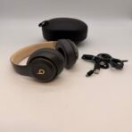 Beats Studio3 Wireless Noise Cancelling Headphones Black Gold w Case & Cable - Image 2
