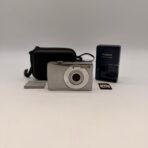 Canon PowerShot SD750 7.1MP Camera w Battery Charger SD Card Case LCD