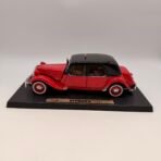 Maisto 1:18 Citroen 15CV 6 Cyl 1952 Taxi Diecast Special Edition w/ Box - Image 4