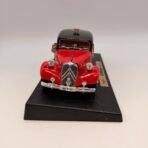 Maisto 1:18 Citroen 15CV 6 Cyl 1952 Taxi Diecast Special Edition w/ Box - Image 6