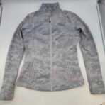 Lululemon Women’s Zip Jacket Size 10 Grey Camo - Image 3