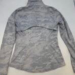 Lululemon Women’s Zip Jacket Size 10 Grey Camo - Image 8