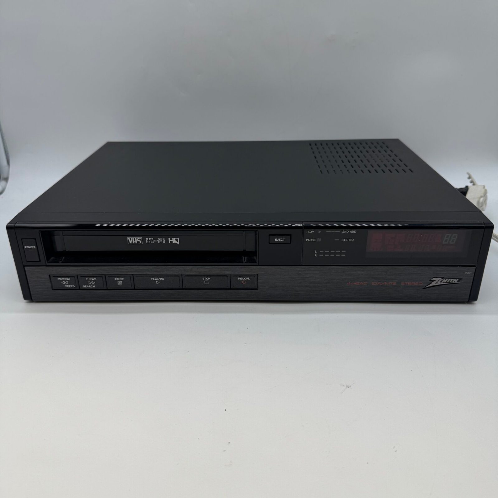 IMG_0764 Vintage Zenith VRE510HF VHS Hi-Fi HQ 4-Head VCR Player Recorder- JAPAN TESTED - Image 1
