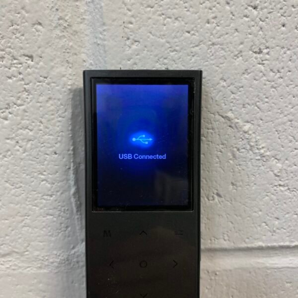 Coby MP757-8G 8GB MP3 MP4 Player FM Radio Video Photo Black Tested