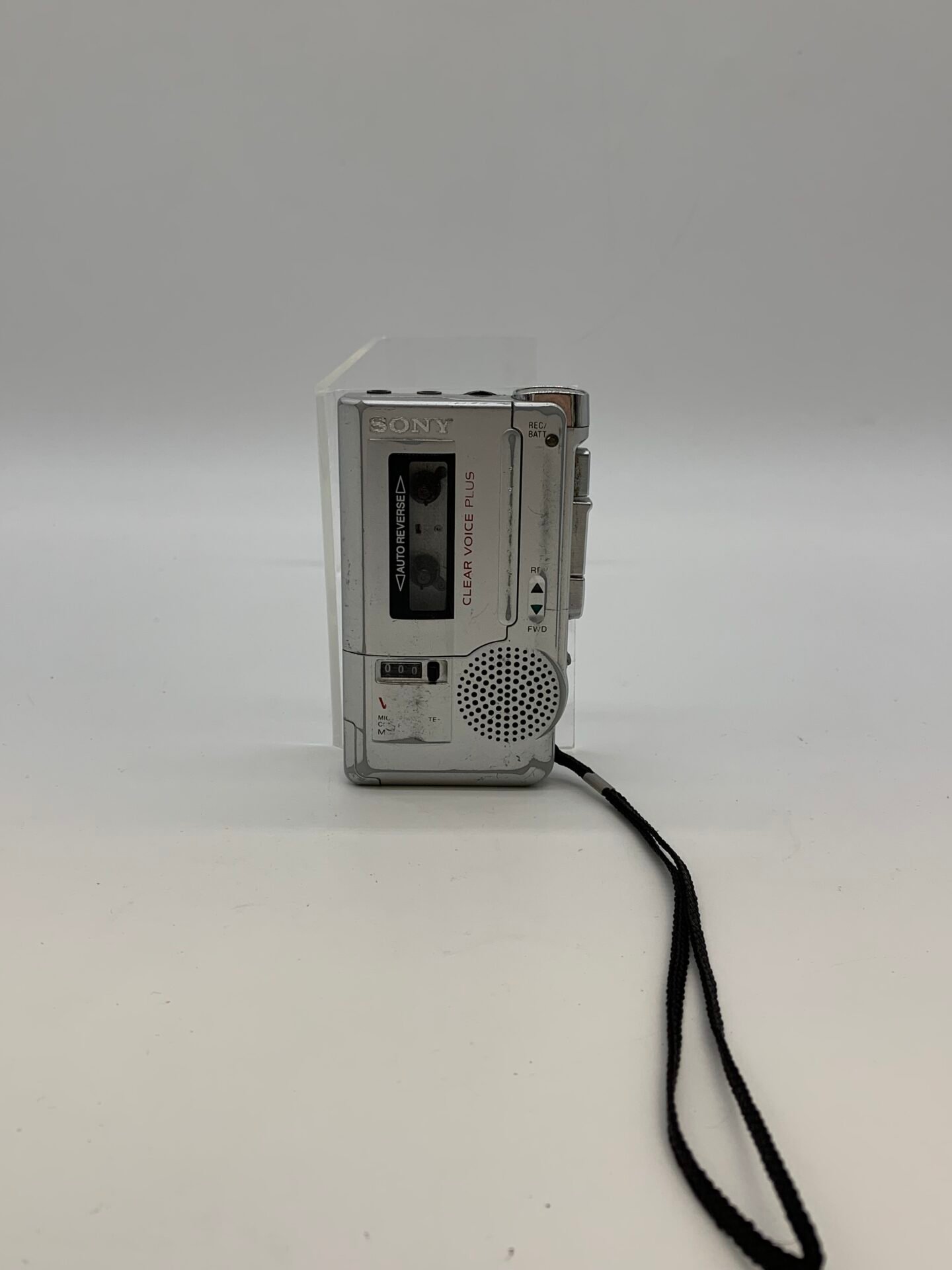 IMG_2602 Vintage Sony Microcassette Recorder M-800V Clear Voice Plus Dictaphone - Image 1