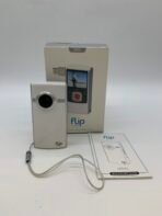 Flip Video Ultra Camcorder 4GB White Silver 120 Min w/ Box USB Tested Working - Image 2