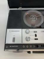 Vintage Panasonic RQ-194S Reel to Reel Tape Recorder Portable 4 Track Japan - Image 2