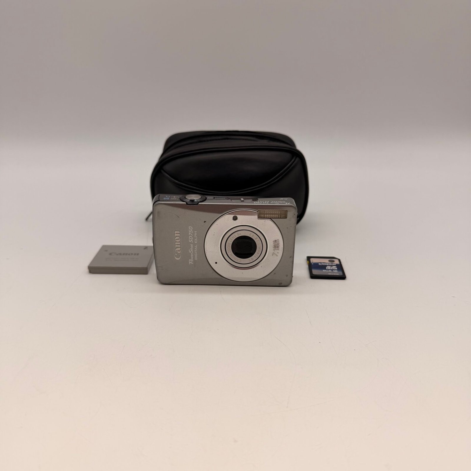 IMG_7228 Canon PowerShot SD750 Digital Camera Y2K Japa - Image 1
