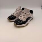 Nike Air Jordan 11 CMFT Low Size 8 Men / 9.5 Women Black White