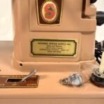 Vintage Singer 403A Sewing Machine w/ Foot Pedal Motor Controller Made in USA - Image 2