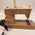 Vintage Singer 403A Sewing Machine w/ Foot Pedal Motor Controller Made in USA - Image 9
