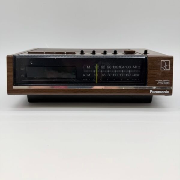 Vintage Panasonic RC-6050 FM AM Clock Radio Woodgrain