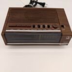 Vintage Panasonic RC-6050 FM AM Clock Radio Woodgrain - Image 2
