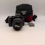 Nikon D40 DSLR Camera w/ Nikkor 18-55mm f/3.5-5.6G ED II Lens Kit