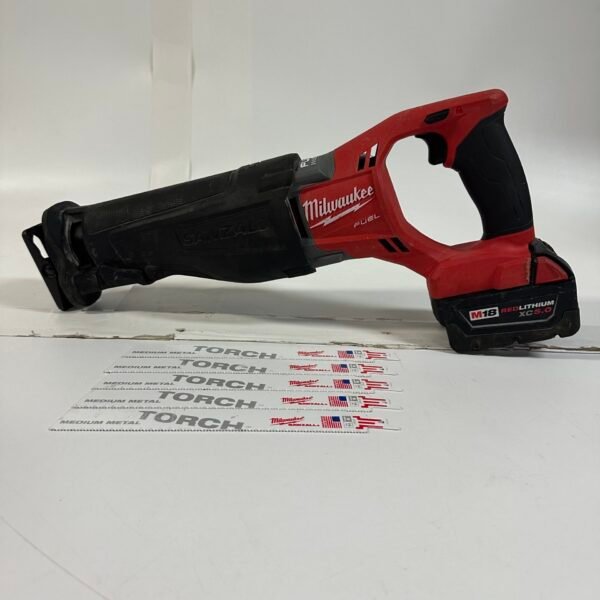 Milwaukee 2720-20 M18 Fuel Sawzall Reciprocating Saw w XC5.0 Battery Blades
