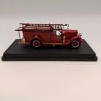 1928 REO Fire Truck 1:32 Diecast Signature Models Display Ladder Hose - Image 3