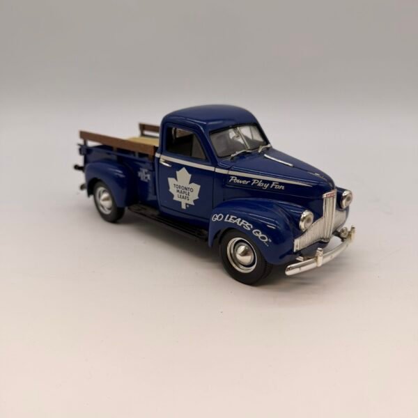 1947 Studebaker Toronto Maple Leafs Diecast Pickup Truck Power Play Fan