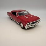 1967 Chevrolet Chevelle SS 396 Red Diecast Model Car 1:18 Opening Hood Doors