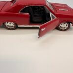 1967 Chevrolet Chevelle SS 396 Red Diecast Model Car 1:18 Opening Hood Doors - Image 9