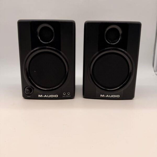 M-Audio AV30 Studiophile Powered Speakers Pair Desktop Audio Tested
