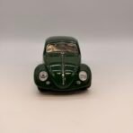 Bburago VW Beetle 1955 1:18 Diecast Green 1,000,000th - Image 2