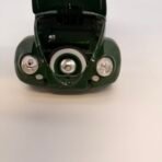 Bburago VW Beetle 1955 1:18 Diecast Green 1,000,000th - Image 5
