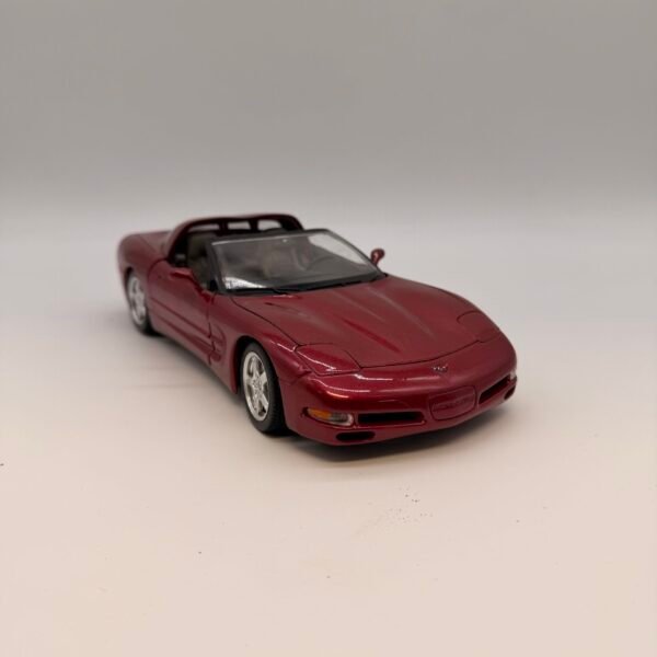 Burago 1:18 Chevrolet Corvette C5 1997 Diecast Model Car Red Italy
