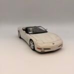 Burago Chevrolet Corvette C5 1997 1:18 Diecast Convertible White Italy