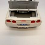 Burago Chevrolet Corvette C5 1997 1:18 Diecast Convertible White Italy - Image 8