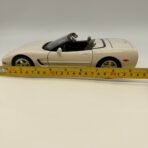 Burago Chevrolet Corvette C5 1997 1:18 Diecast Convertible White Italy - Image 12