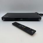 LG BD560C Network Blu-ray DVD Player Tested Working With Remote HDMI 1080p