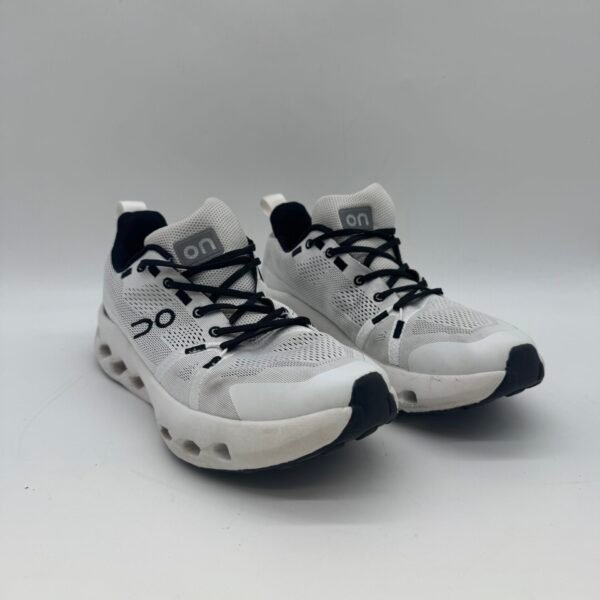 On Running Shoes White Black US Size 10 Pre-Owned