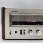 Technics SA-505 Vintage Stereo Receiver AM/FM Wood Case Japan - Image 2