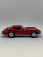 Vintage 1963 Corvette Stingray Diecast Model Car 1:18 Scale Maisto Taiwan Made - Image 4