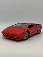 Vintage Lamborghini Diablo Diecast Model Car 1:18 Scale Red Maisto