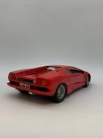 Vintage Lamborghini Diablo Diecast Model Car 1:18 Scale Red Maisto - Image 3