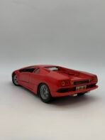 Vintage Lamborghini Diablo Diecast Model Car 1:18 Scale Red Maisto - Image 4