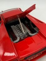 Vintage Lamborghini Diablo Diecast Model Car 1:18 Scale Red Maisto - Image 5