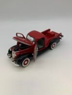 1937 Studebaker Pickup Diecast Model Vintage Style Truck 1:18 Scale Collectible - Image 5