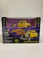 Vintage Revell American Graffiti 32 Ford Deuce Coupe Model Kit Metal Body