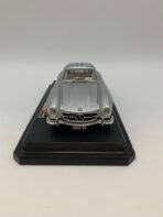 Bburago Mercedes-Benz 300SL 1954 Diecast Model Car 1:24 Silver Gullwing Display - Image 6