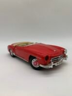 Maisto Mercedes-Benz 190 SL 1955 Red Convertible 1:18 Diecast Car Opening Parts - Image 2
