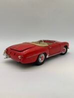 Maisto Mercedes-Benz 190 SL 1955 Red Convertible 1:18 Diecast Car Opening Parts - Image 3