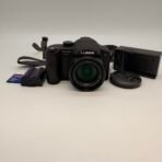 Panasonic Lumix DMC-FZ7 6MP Camera Leica Lens 12x Zoom + Charger