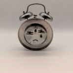Vintage COSMO Twin Bell Alarm Clock Silver Metal Wind Up Retro Desk Works - Image 3