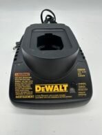 DEWALT DW9118 7.2V-14.4V NiCd Battery Charger + DCB120 12V Battery Pack - Image 2